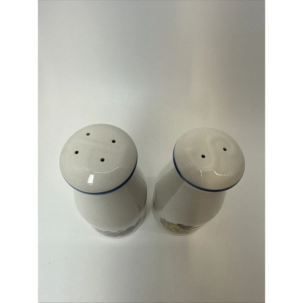Tabletops Unlimited Stoneware Essence Salt &‎ Pepper Shakers Fruit Design
